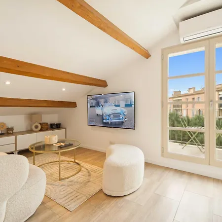Bright - Ac- 2p - Center Of St Tropez 아파트 *